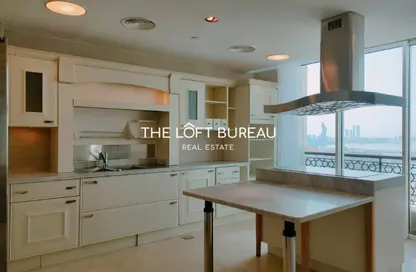 Penthouse - 4 Bedrooms - 6 Bathrooms for rent in Viva Central - Viva Bahriyah - The Pearl Island - Doha