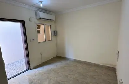 Apartment - Studio - 1 Bathroom for rent in Ain Khaled Villas - Ain Khaled - Doha Apartment - Studio - 1 Bathroom for rent in Ain Khaled Villas - Ain Khaled - Doha