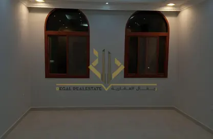 شقة - 1 حمام للايجار في الدفنة - الدفينة - الدوحة