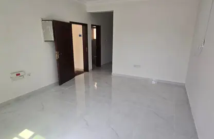 شقة - 2 غرف نوم - 2 حمامات للايجار في مدينة خليفة شمال - مدينة خليفة - الدوحة