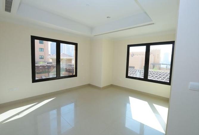 955802 - Property Image 3