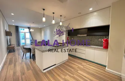 Apartment - 2 Bedrooms - 4 Bathrooms for rent in Floresta Gardens - Floresta Gardens - The Pearl Island - Doha