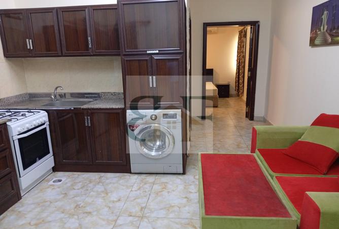 953250 - Property Image 2