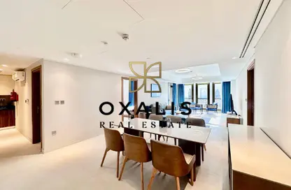 شقة - 2 غرف نوم - 4 حمامات للايجار في البلاج الأوسط - البلاج - جزيرة اللؤلؤة - الدوحة