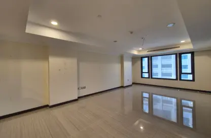 Apartment - 1 Bedroom - 1 Bathroom for rent in West Porto Drive - Porto Arabia - The Pearl Island - Doha