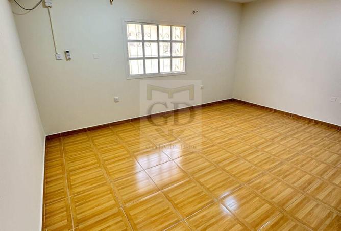 965006 - Property Image 2