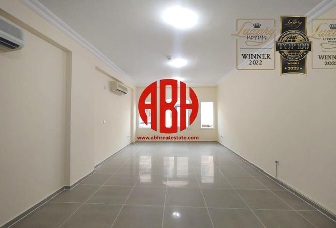 937809 - Property Image 3