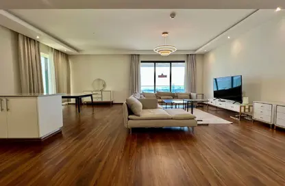Apartment - 2 Bedrooms - 3 Bathrooms for rent in Burj Al Marina - Marina District - Lusail
