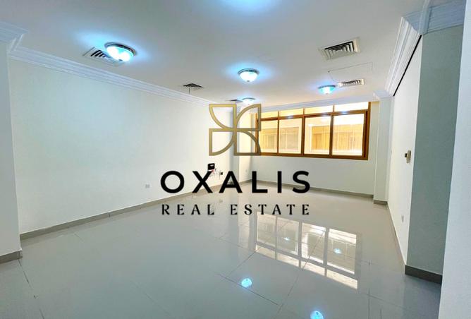 965171 - Property Image 2