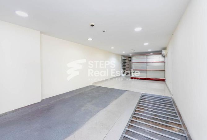 966224 - Property Image 2