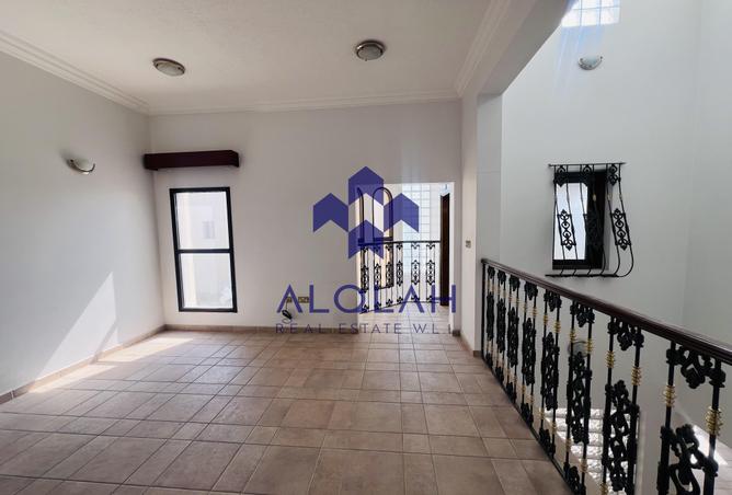 951814 - Property Image 2