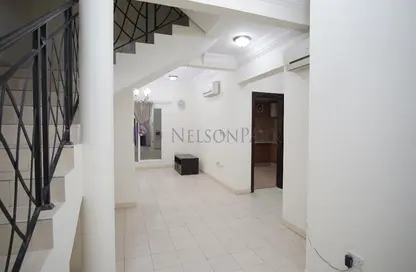 مجمع سكني - 3 غرف نوم - 3 حمامات للايجار في شارع المطار - منطقة المطار - الدوحة
