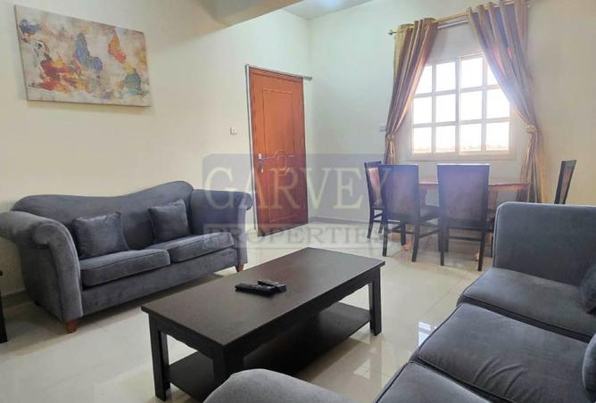 990668 - Property Image 2