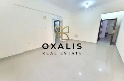 Apartment - 2 Bedrooms - 2 Bathrooms for rent in Bin Omran - Fereej Bin Omran - Doha Apartment - 2 Bedrooms - 2 Bathrooms for rent in Bin Omran - Fereej Bin Omran - Doha