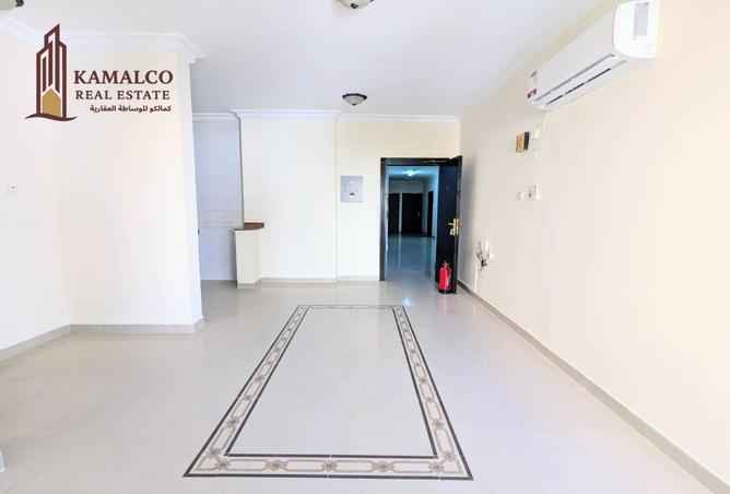 953805 - Property Image 2