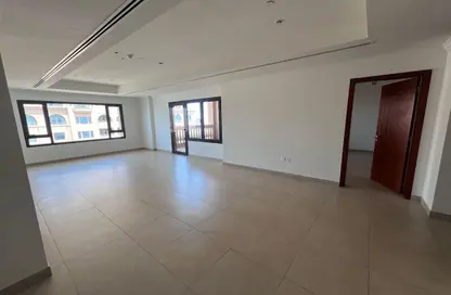 Apartment - 1 Bedroom - 2 Bathrooms for rent in East Porto Drive - Porto Arabia - The Pearl Island - Doha