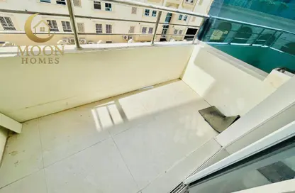 Apartment - 2 Bedrooms - 2 Bathrooms for rent in Umm Ghuwailina 4 - Umm Ghuwailina - Doha