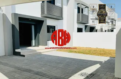 مجمع سكني - 3 غرف نوم - 4 حمامات للايجار في شارع المطار القديم - طريق المطار القديم - الدوحة