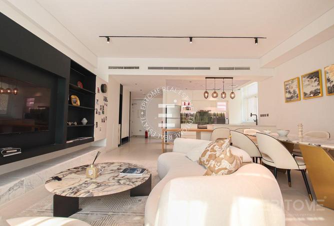 975982 - Property Main Image