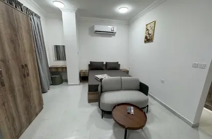 Apartment - Studio - 1 Bathroom for rent in Al Muntazah Street - Al Muntazah - Doha
