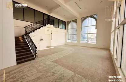 Show Room - Studio - 1 Bathroom for rent in Old Salata - Salata - Doha