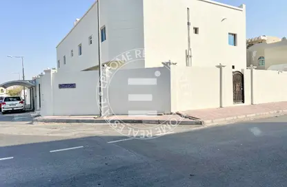 فيلا - 6 غرف نوم - 7 حمامات للايجار في مرموره فيلاز - المعمورة - الدوحة