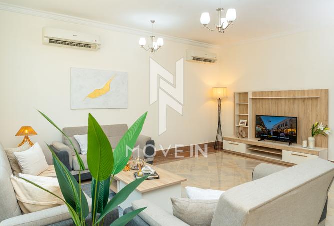 894413 - Property Image 3