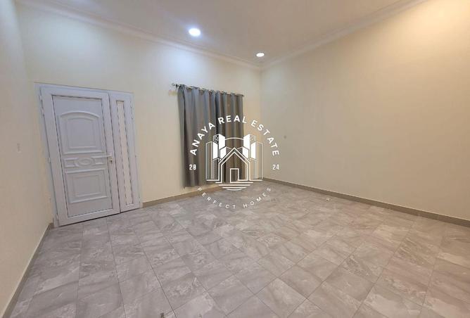 968671 - Property Image 2