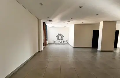 شقة - 2 غرف نوم - 2 حمامات للايجار في شارع انس - فريج بن محمود الشمالي - فريج بن محمود - الدوحة