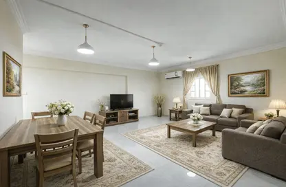 شقة - 2 غرف نوم - 2 حمامات للايجار في شارع عاصم بن عمر - المنصورة - الدوحة