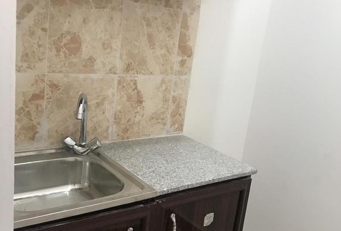 985043 - Property Image 3