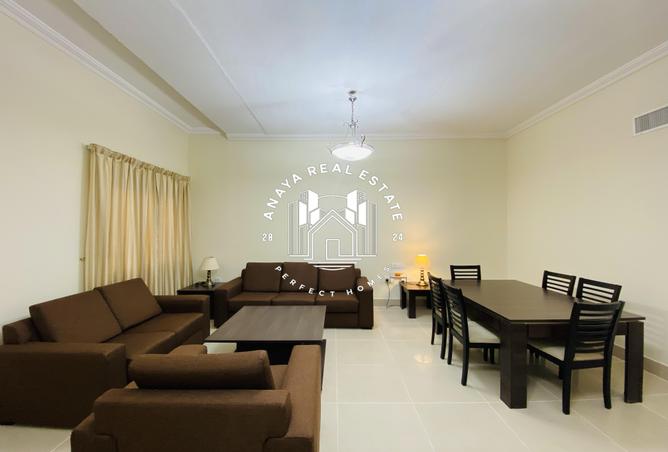 950465 - Property Image 2