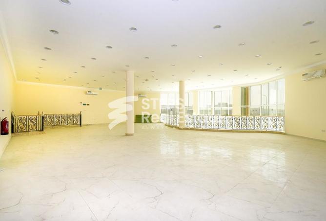 939477 - Property Image 3