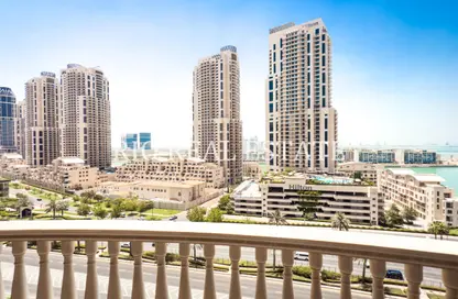 Apartment - 3 Bedrooms - 4 Bathrooms for rent in One Porto Arabia - Porto Arabia - The Pearl Island - Doha