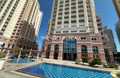 Apartment - 2 Bedrooms - 3 Bathrooms for rent in Viva West - Viva Bahriyah - The Pearl Island - Doha