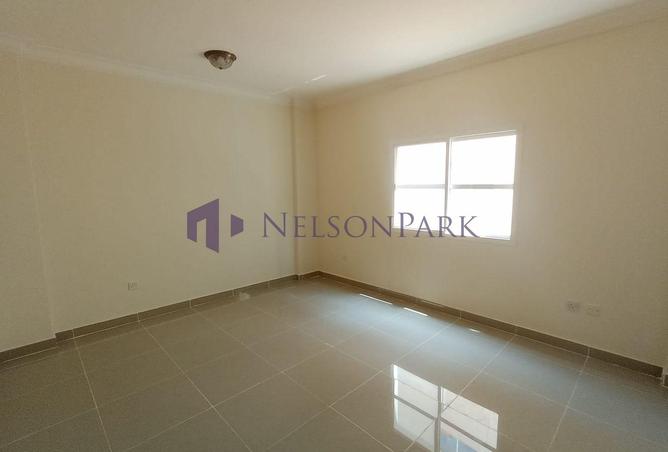 983559 - Property Image 2