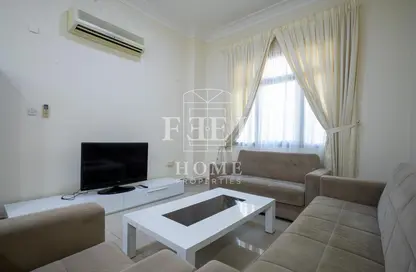Living Room image for: Apartment - 2 Bedrooms - 2 Bathrooms for rent in Old Airport Residential Apartments - Old Airport Road - Doha, Image 1