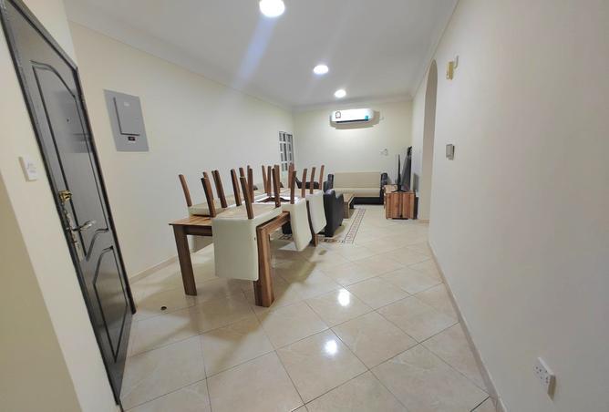 973051 - Property Image 2