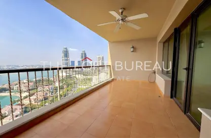 Apartment - 3 Bedrooms - 4 Bathrooms for rent in East Porto Drive - Porto Arabia - The Pearl Island - Doha Apartment - 3 Bedrooms - 4 Bathrooms for rent in East Porto Drive - Porto Arabia - The Pearl Island - Doha