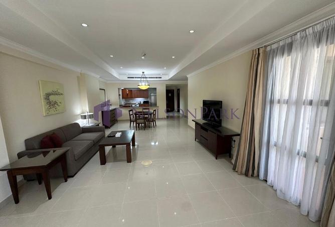 952151 - Property Image 2