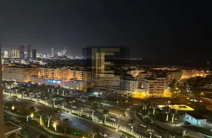 Apartment - 1 Bedroom - 2 Bathrooms for rent in West Porto Drive - Porto Arabia - The Pearl Island - Doha