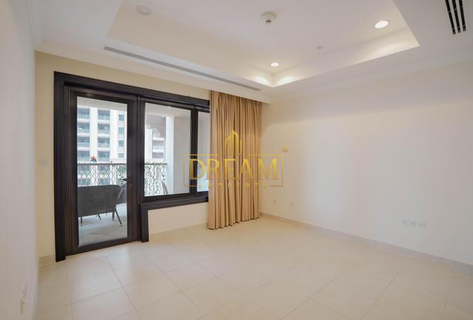 904182 - Property Image 3