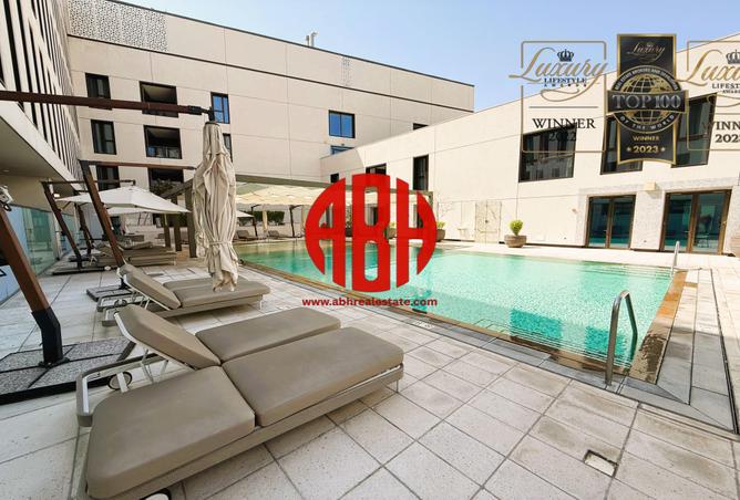 935805 - Property Image 2