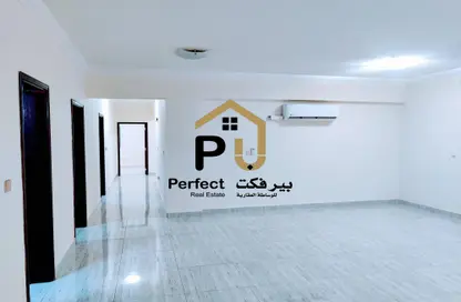 Apartment - 3 Bedrooms - 3 Bathrooms for rent in Fereej Bin Mahmoud - Doha
