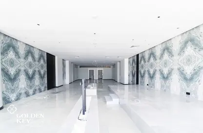 محل تجاري - استوديو - 2 حمامات للايجار في مارينا رزيدانس 16 - منطقة المارينا - الوسيل
