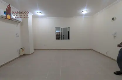 Apartment - 2 Bedrooms - 2 Bathrooms for rent in Muntazah 7 - Al Muntazah - Doha