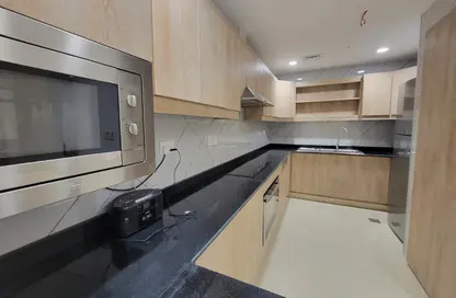 Apartment - 3 Bedrooms - 4 Bathrooms for rent in Viva East - Viva Bahriyah - The Pearl Island - Doha