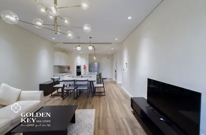 Apartment - 2 Bedrooms - 2 Bathrooms for rent in Floresta Gardens - Floresta Gardens - The Pearl Island - Doha