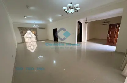 Empty Room image for: Villa - 5 Bedrooms - 4 Bathrooms for rent in Tadmur Street - Old Airport Road - Doha, Image 1