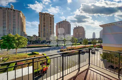Apartment - 3 Bedrooms - 4 Bathrooms for rent in Carnaval - Qanat Quartier - The Pearl Island - Doha